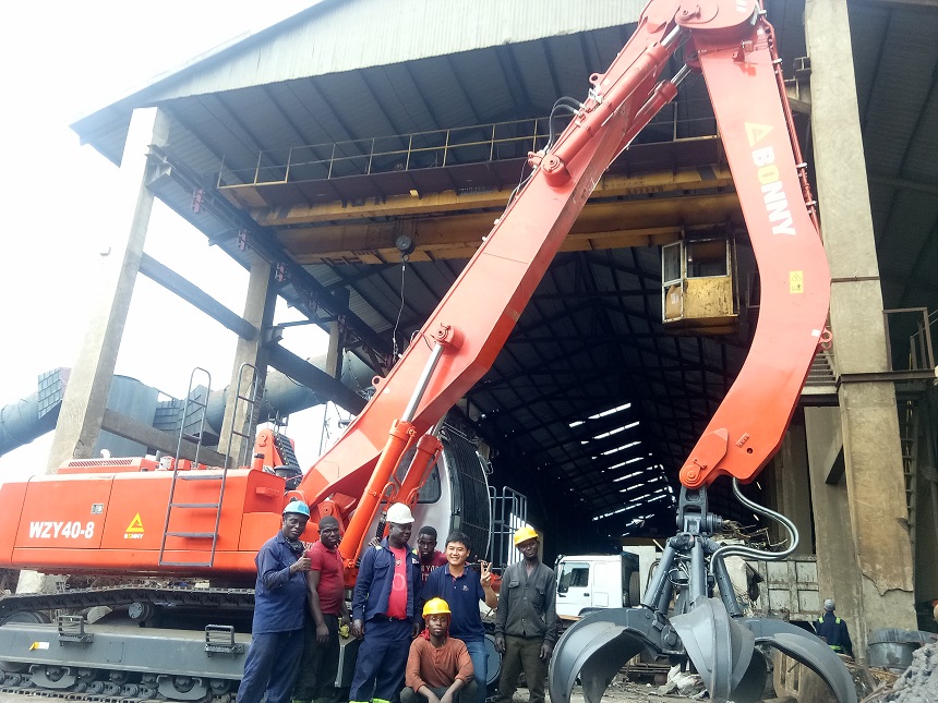 抓鋼機(jī)出口 抓鋼機(jī)出口